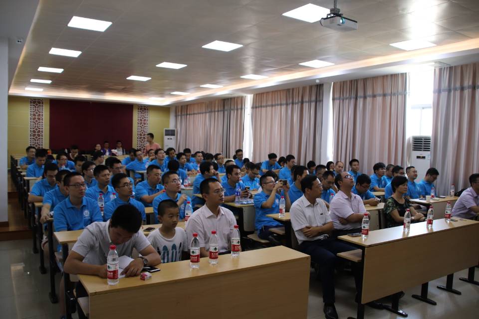 17.10.01 无码 a 片
成功举办2003级校友毕业十周年聚会5d944b190f736492 17.10.01 无码 a 片
成功举办2003级校友毕业十周年聚会5d944b190f736492
